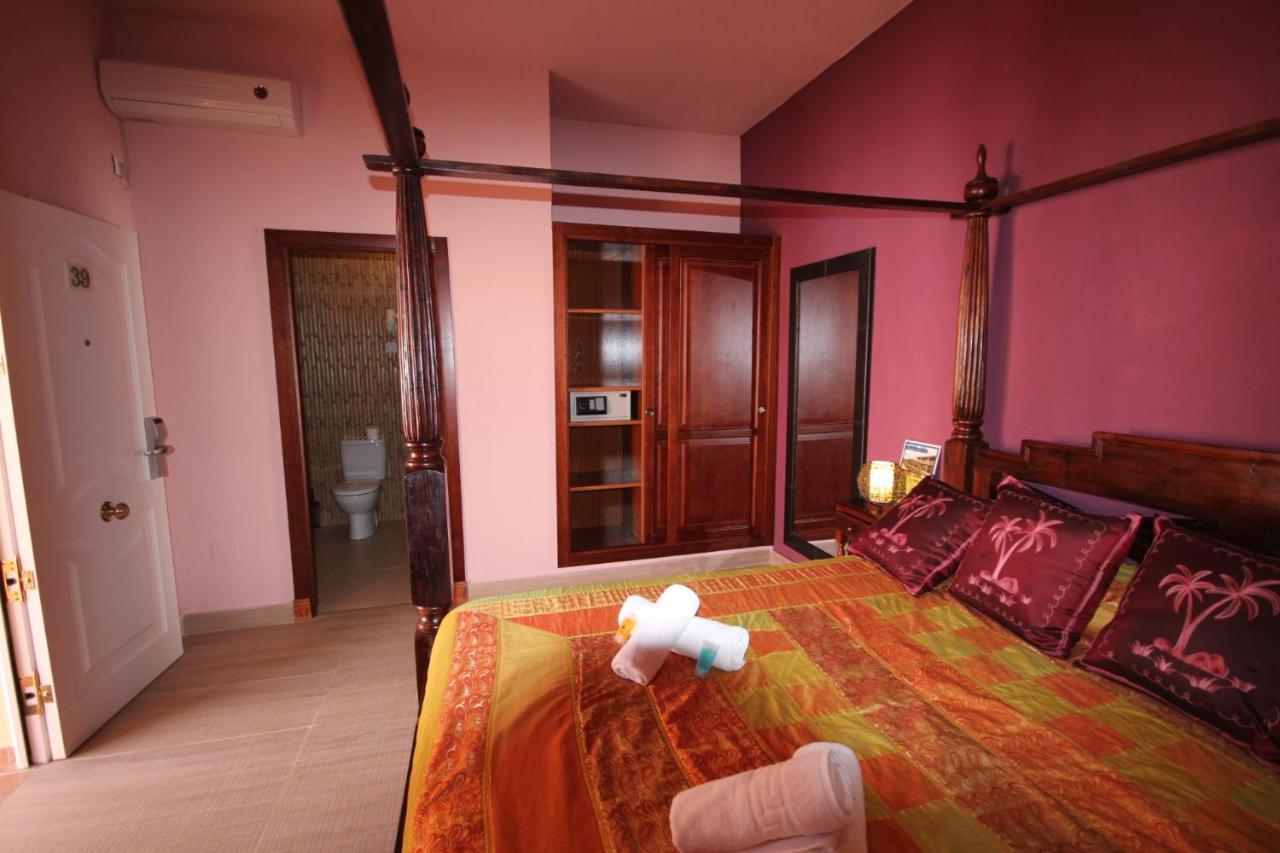 Hotel Copacabana Tarifa Beach Eksteriør billede